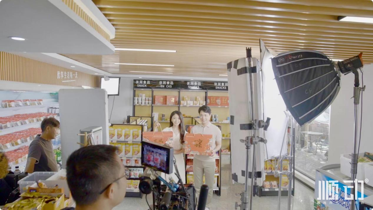 太阳成集团tyc539参与制作紫燕食品企业形象宣传片